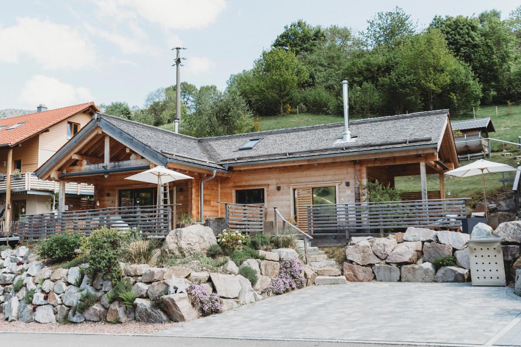 Lieblingsort - Schwarzwald Chalet Lodges Neuenweg Eksteriør bilde